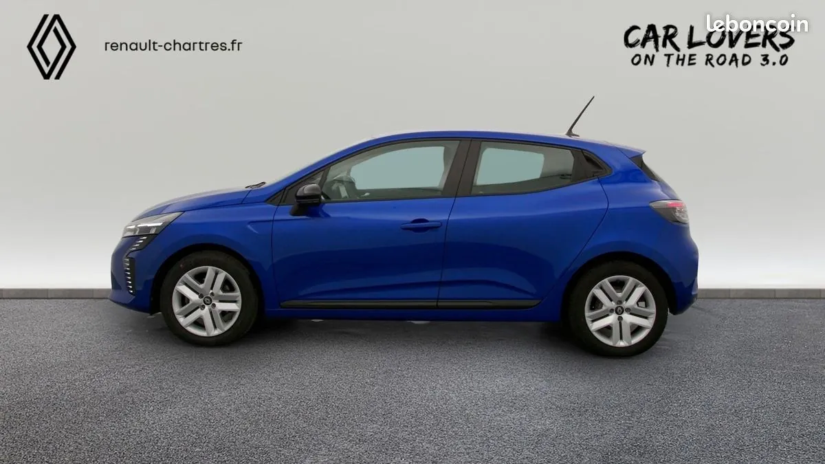 Renault Clio 2023 photo 2