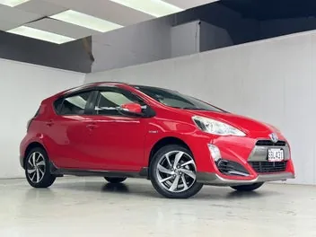 Toyota Aqua 2016 photo 5