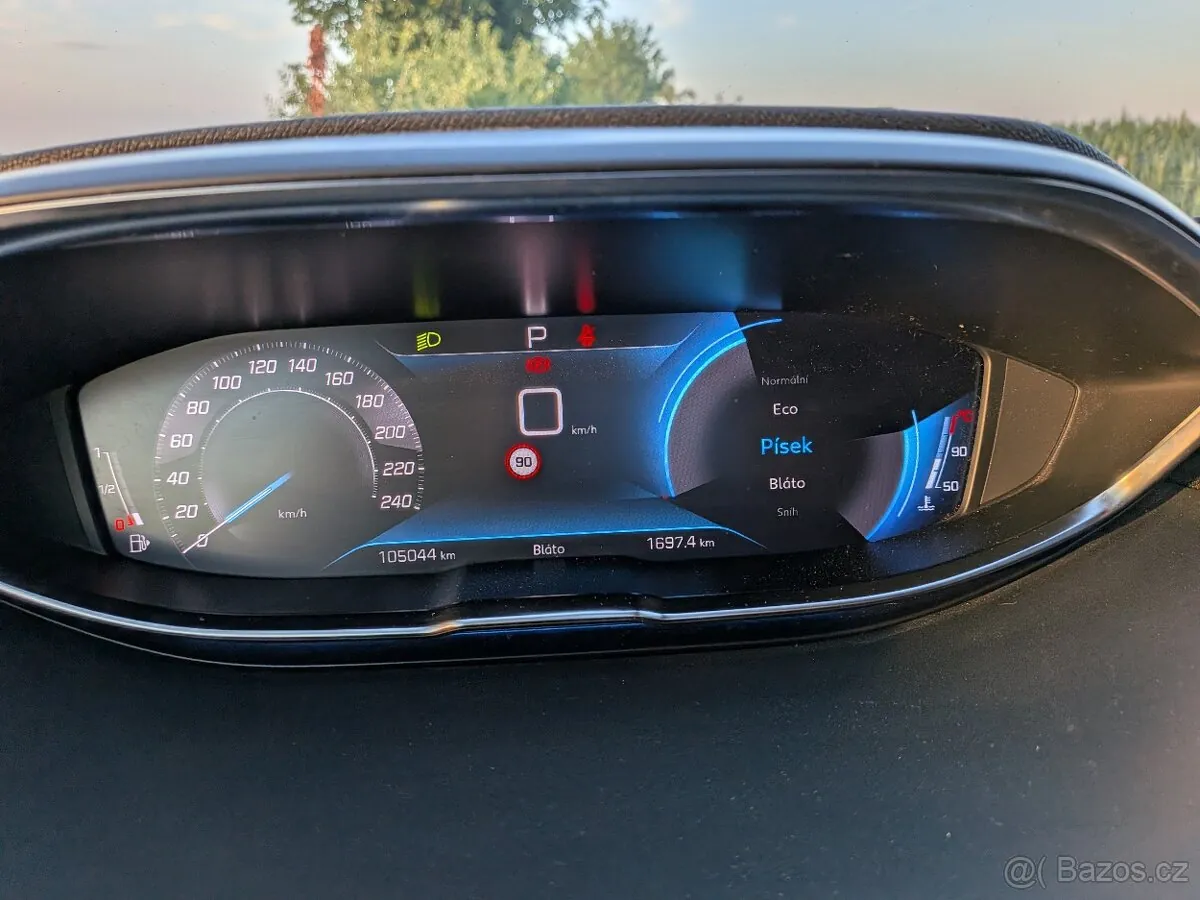 Peugeot 5008 2020 photo 4