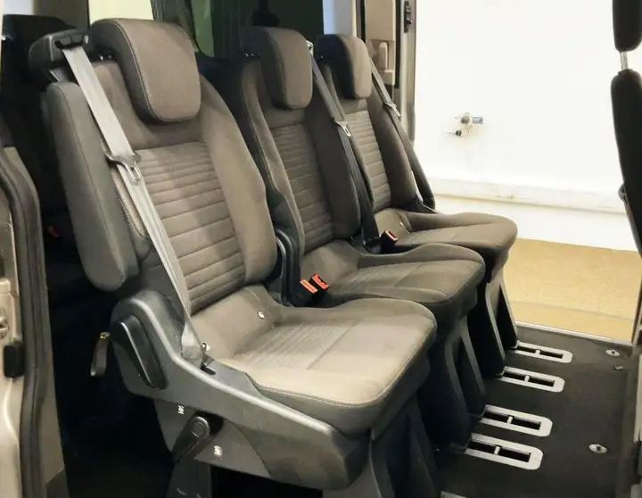 Ford Tourneo Custom 2023 photo 2