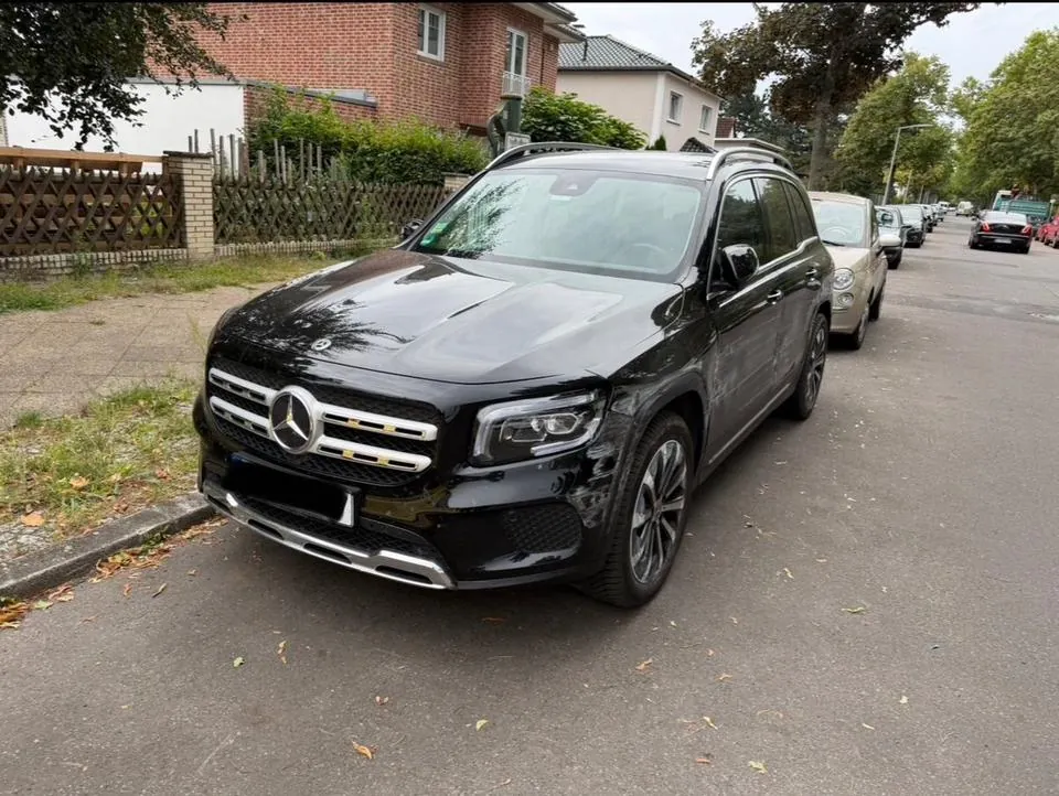 Mercedes-Benz Glb