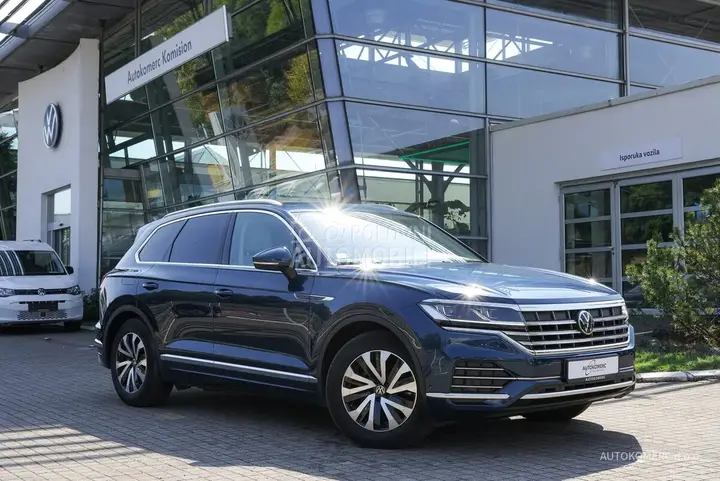 Volkswagen Touareg 2021 photo 3