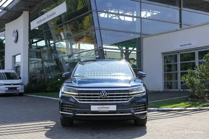 Volkswagen Touareg 2021 photo 2