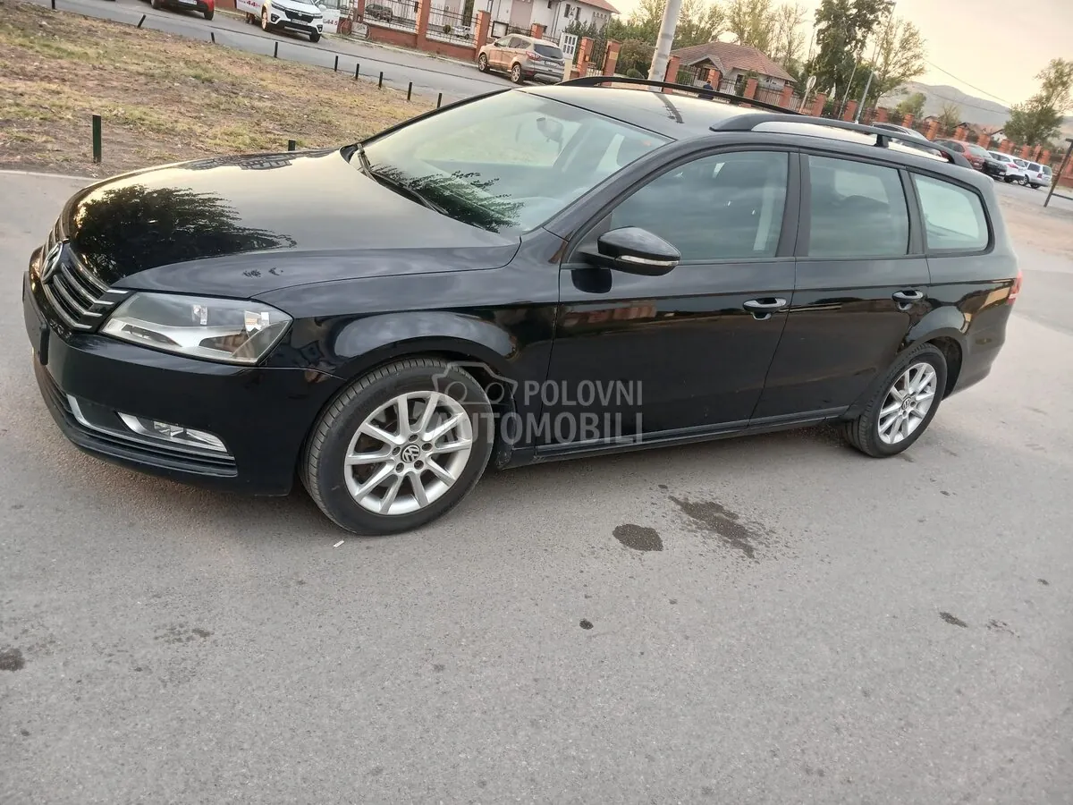 Volkswagen Passat 2011 photo 2