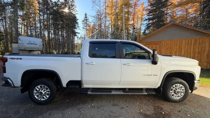 Chevrolet Silverado 2500 2020 photo 3