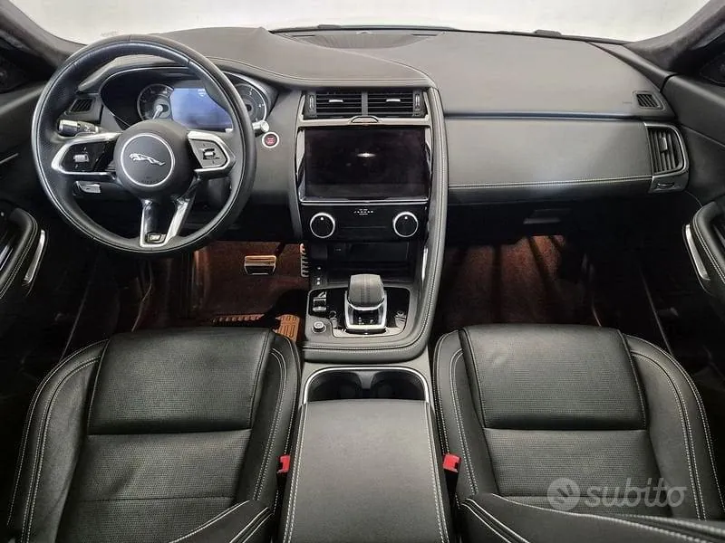 Jaguar E-Pace 2022 photo 4