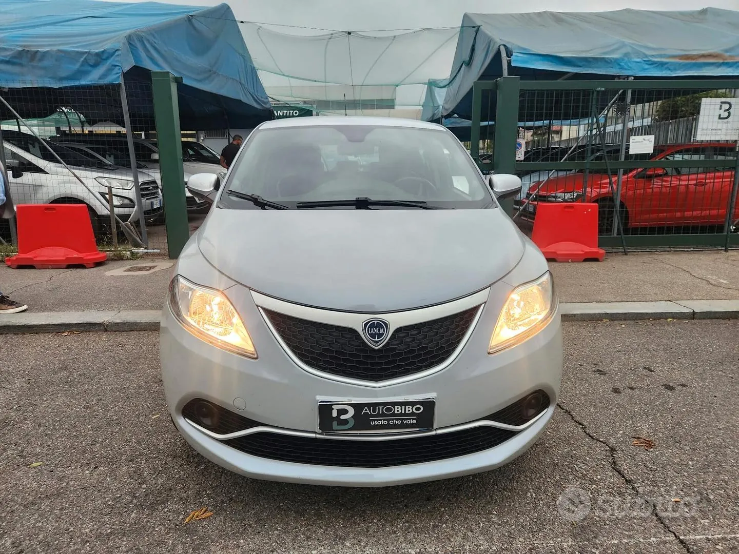 Lancia Ypsilon 2016 photo 2