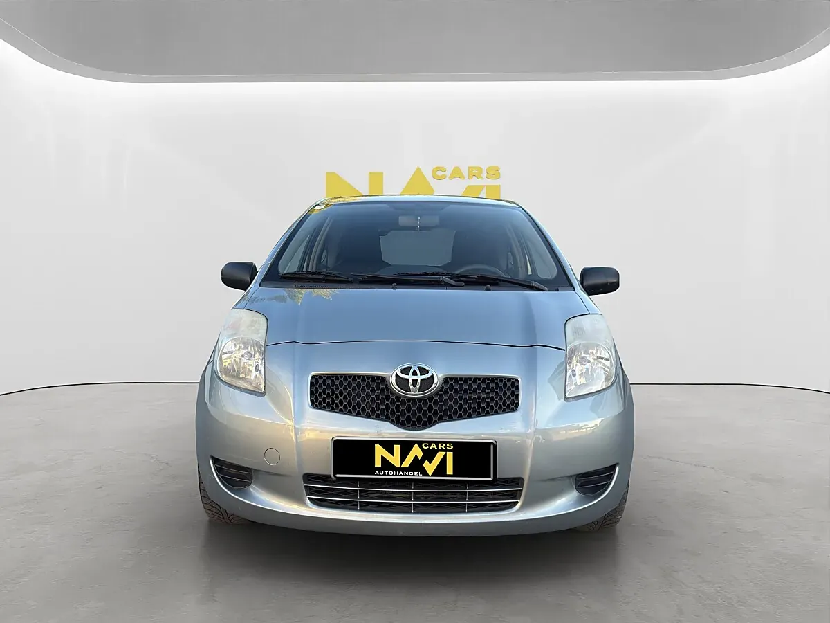 Toyota Yaris 2006 photo 2