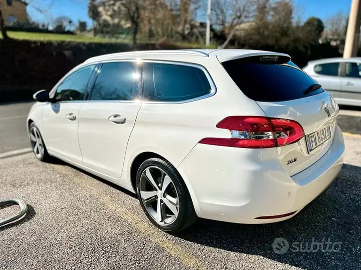 Peugeot 308 2019 photo 5