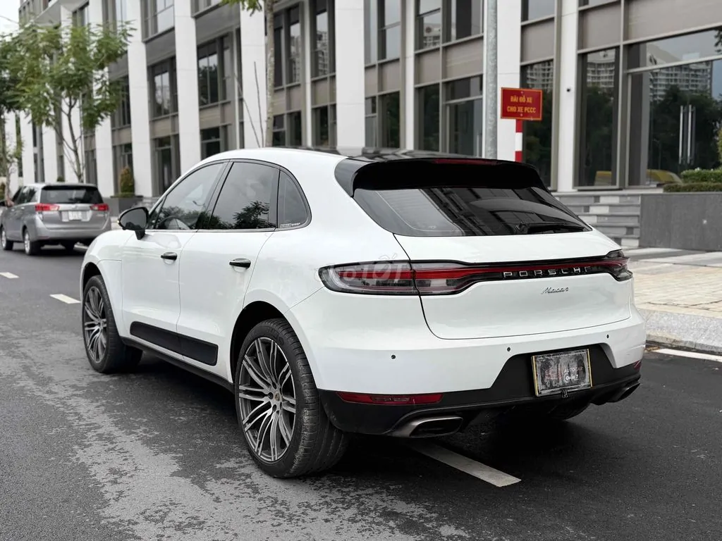 Porsche Macan 2017 photo 2