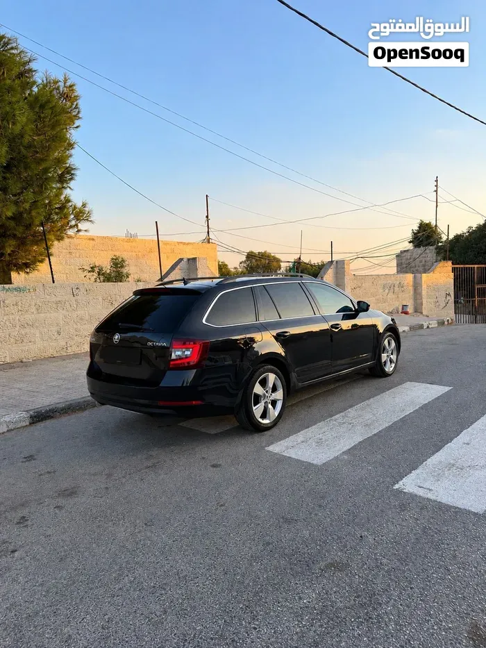 Skoda Octavia 2018 photo 2