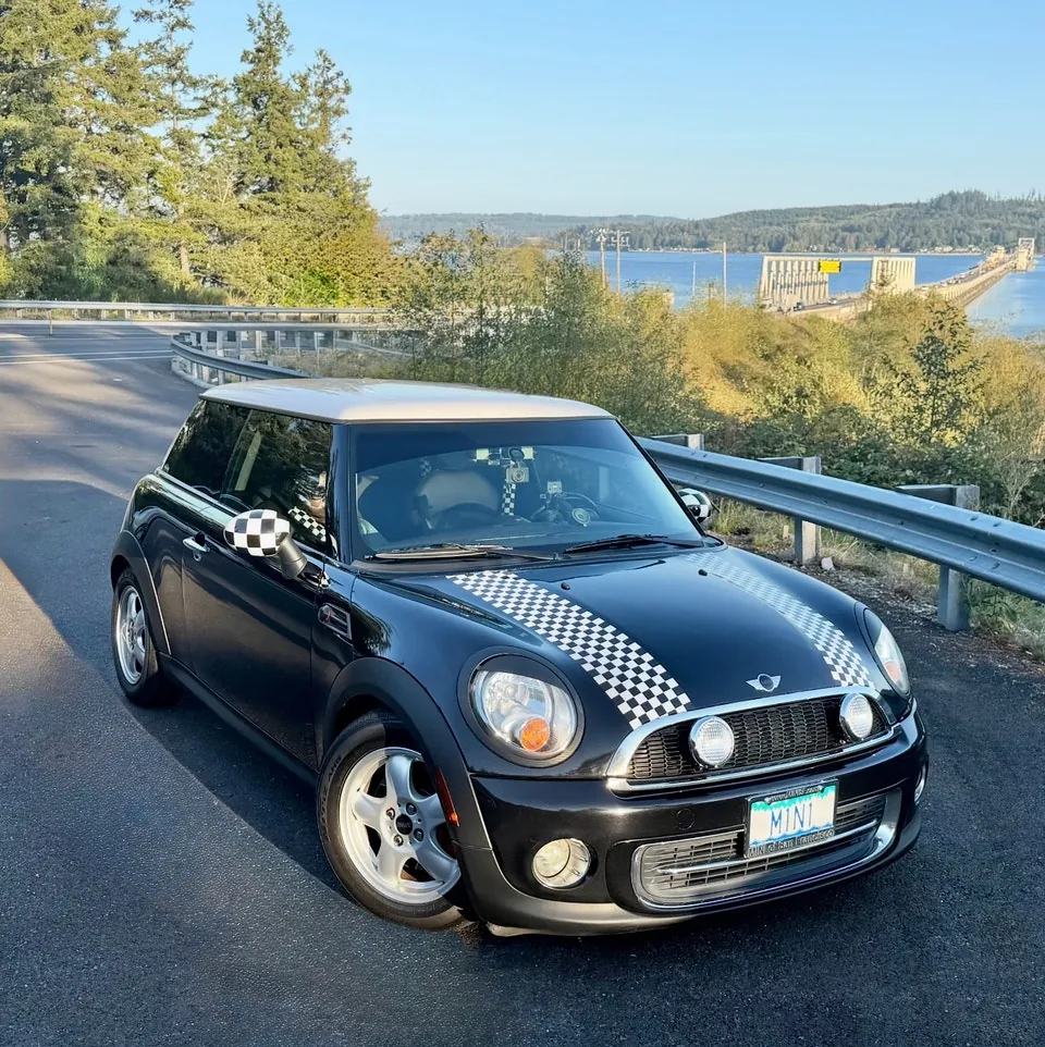 Mini Cooper 2011 photo 3