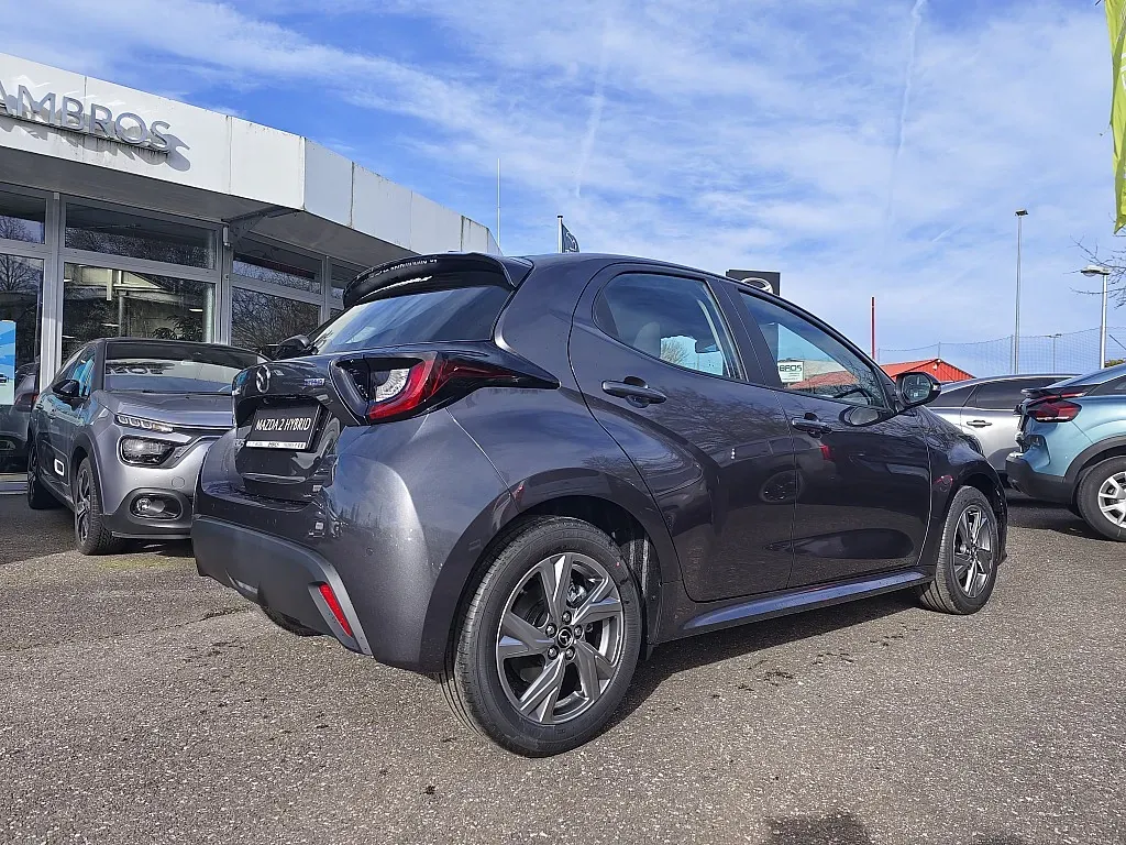 Mazda Mazda2 photo 2