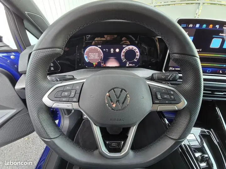 Volkswagen Golf 2025 photo 4