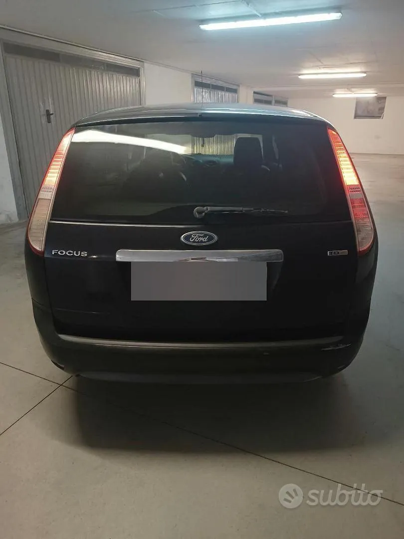 Ford Focus 2008 photo 2