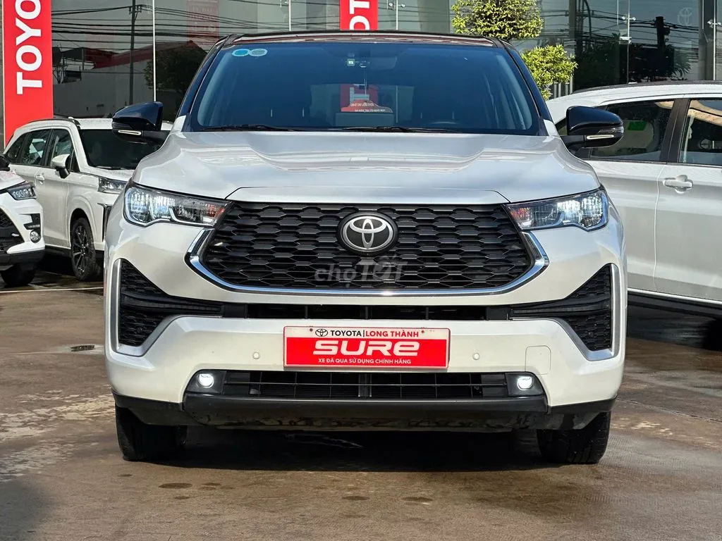 Toyota Innova Cross 2024 photo 2