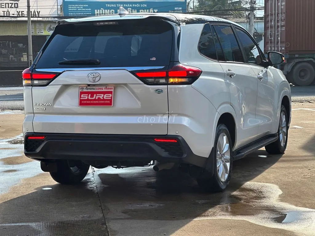 Toyota Innova Cross 2024 photo 5