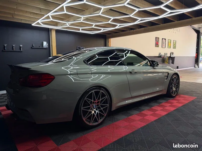BMW M4 2016 photo 4