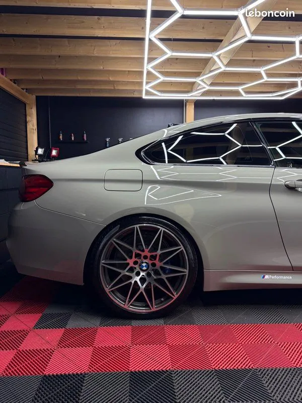 BMW M4 2016 photo 5