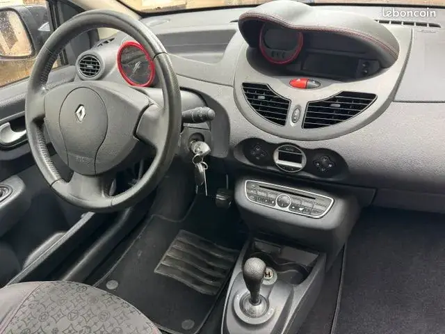 Renault Twingo 2011 photo 4