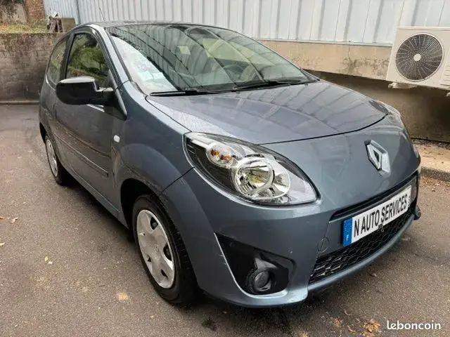 Renault Twingo 2011 photo 2