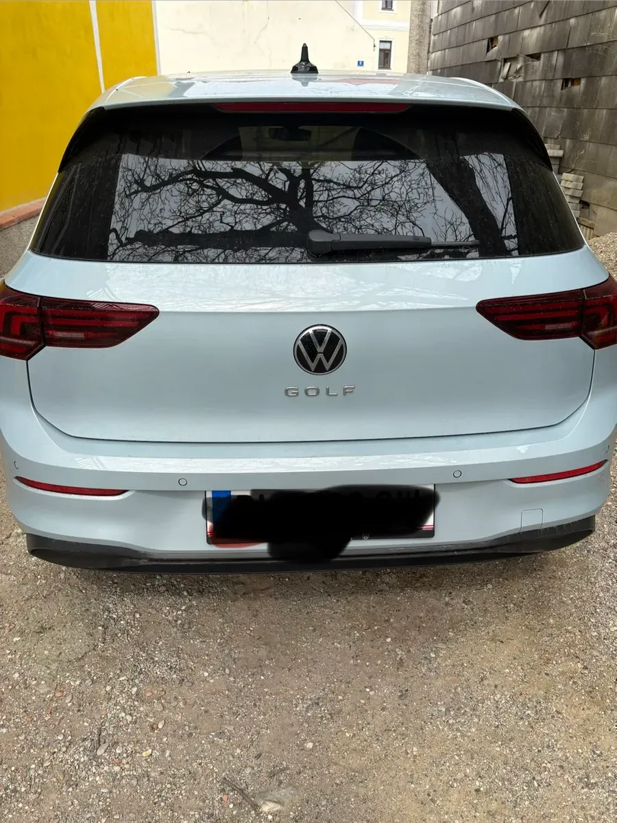 Volkswagen Golf 2024 photo 2