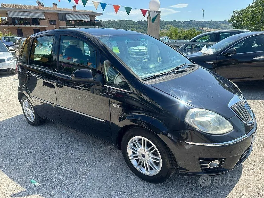 Lancia Musa 2010 photo 3