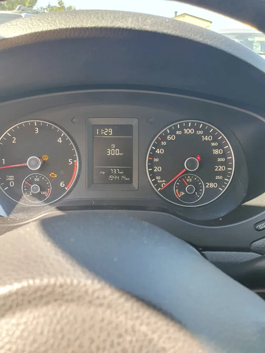 Volkswagen Jetta 2011 photo 3
