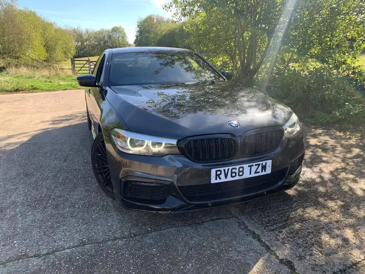 BMW 5 Series 2018 photo 3