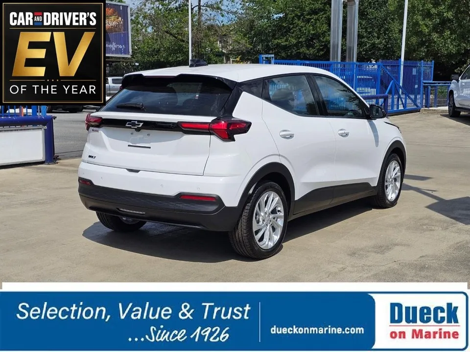 Chevrolet Bolt 2027 photo 5