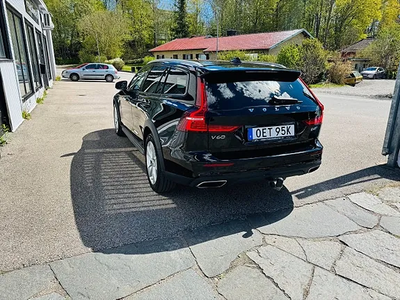 Volvo V60 Cross Country 2022 photo 4
