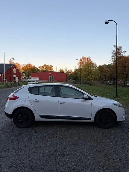 Renault Megane Iii 2012 photo 2