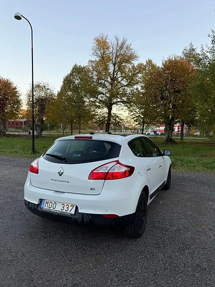 Renault Megane Iii 2012 photo 3
