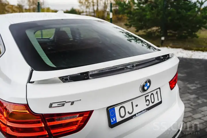 BMW 318 2013 photo 5