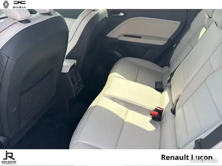 Renault Captur 2023 photo 4