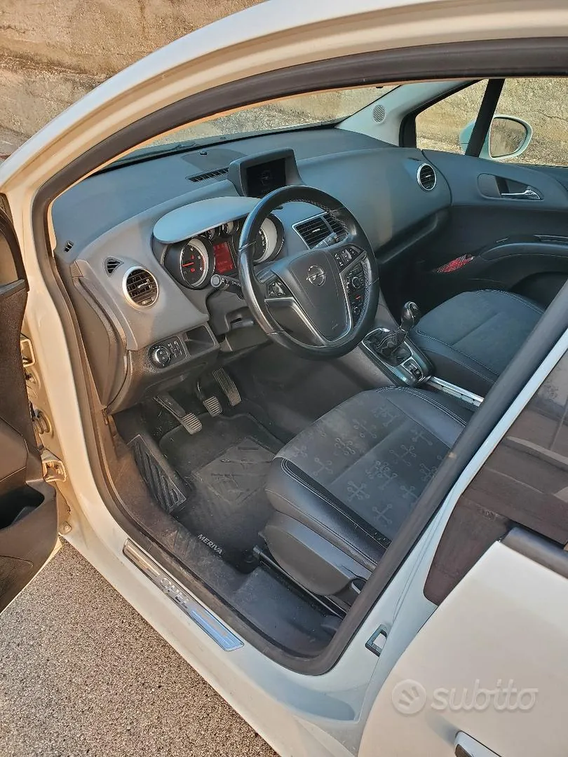 Opel Meriva 2011 photo 3