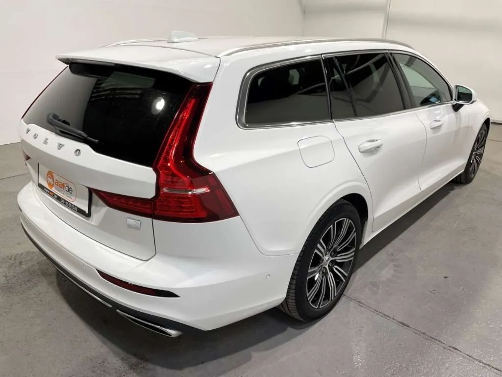 Volvo V60 2021 photo 3