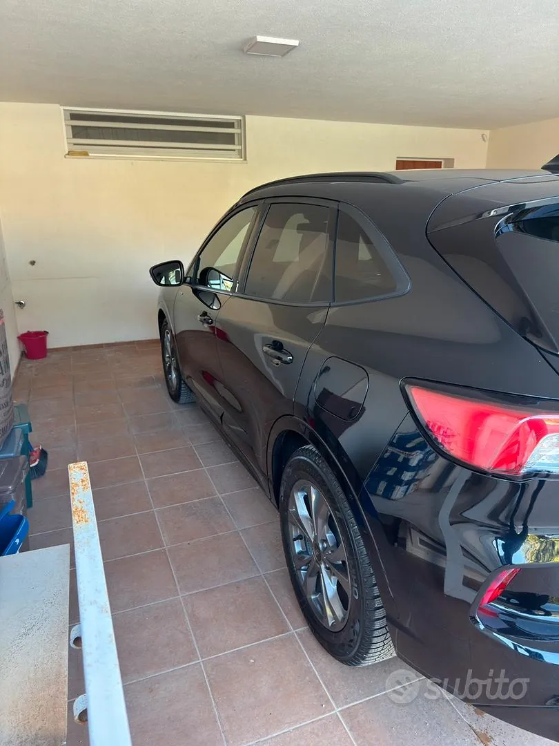 Ford Kuga 2023 photo 3
