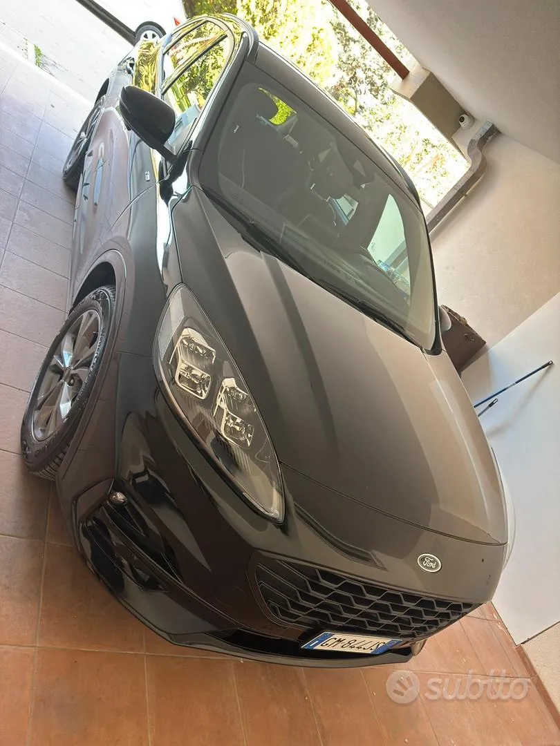 Ford Kuga 2023 photo 2