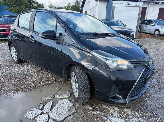 Toyota Yaris 2014 photo 3