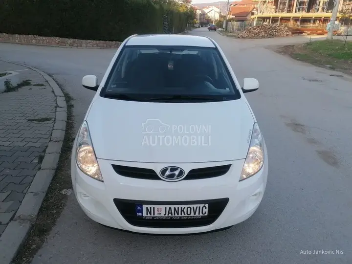 Hyundai I20 2011 photo 4