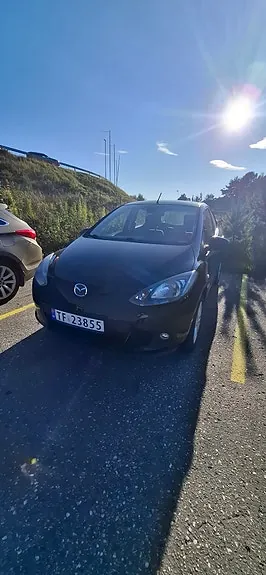 Mazda 2 2008 photo 2