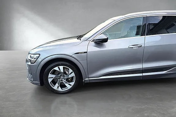 Audi E-Tron 2020 photo 2