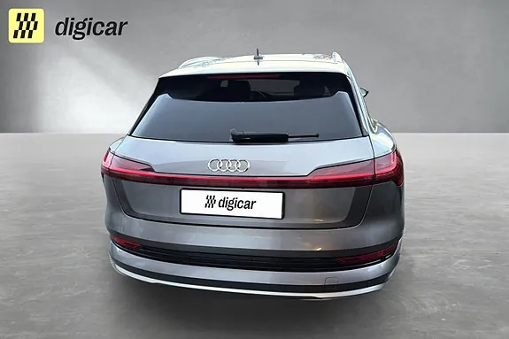 Audi E-Tron 2020 photo 5