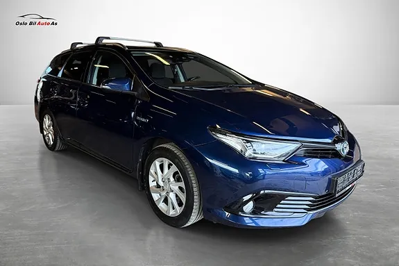 Toyota Auris 2018 photo 2