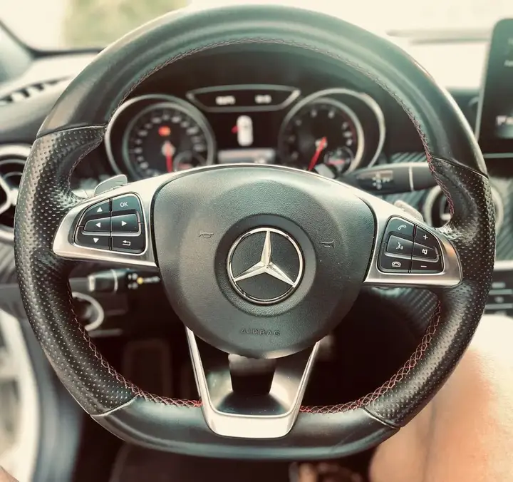 Mercedes-Benz A-Class 2017 photo 2