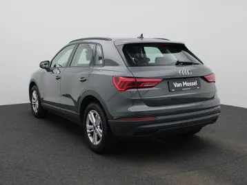 Audi Q3 2021 photo 2