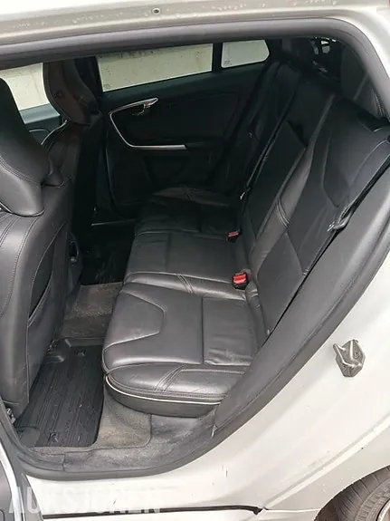 Volvo V60 2014 photo 5