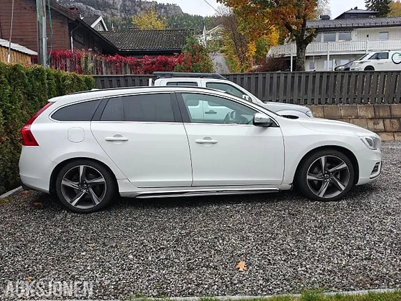 Volvo V60 2014 photo 3