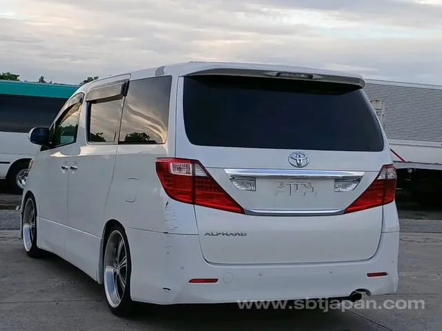 Toyota Alphard 2010 photo 5